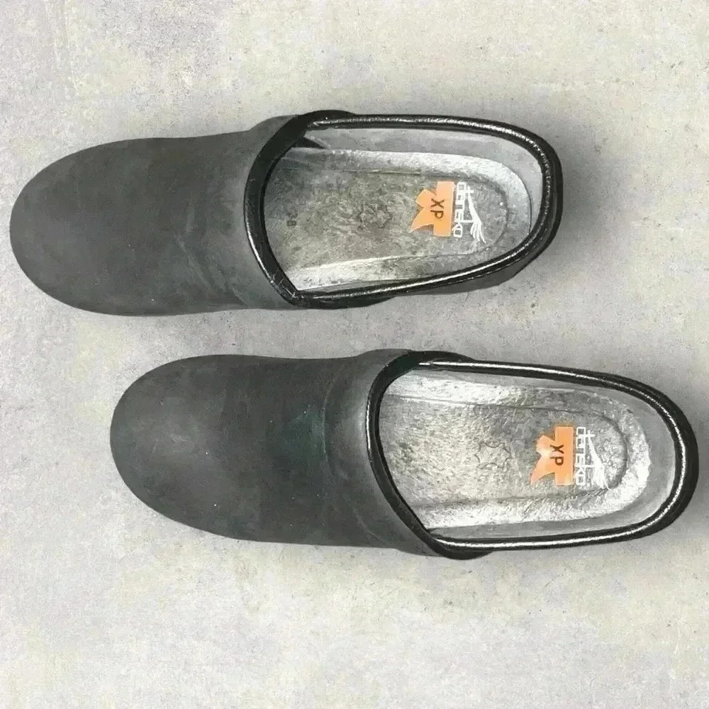 Dansko  XP‎ size 38 / 8 clogs
